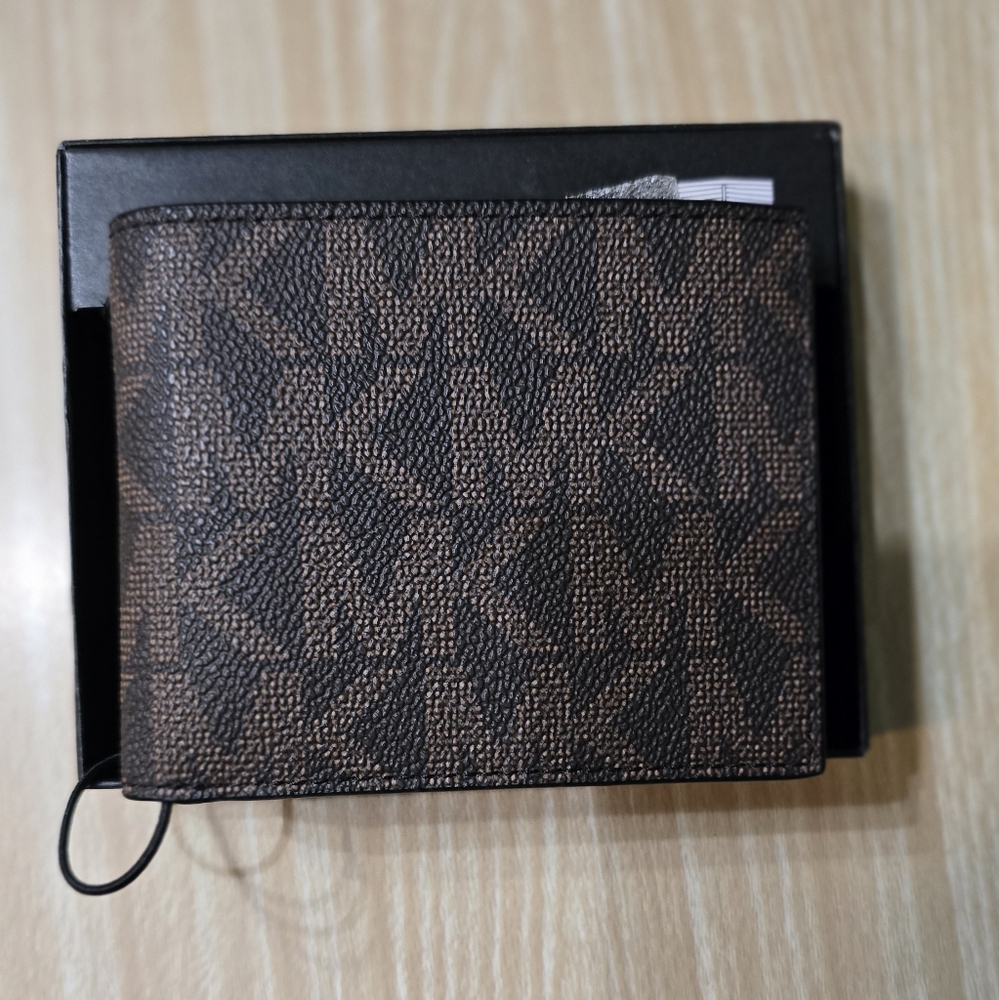 NWT Michael Kors Jet Set Men’s Slim Billfold Wallet Logo MK color Brown - Picture 2 of 5